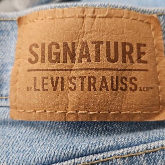 Levi Strauss Signature Heritage High Rise Shorts Faded Distressed Denim Blue 8 - Picture 6 of 6